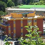 Capri 3* Леза
