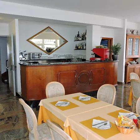 Hotel Capri Hotel 3*