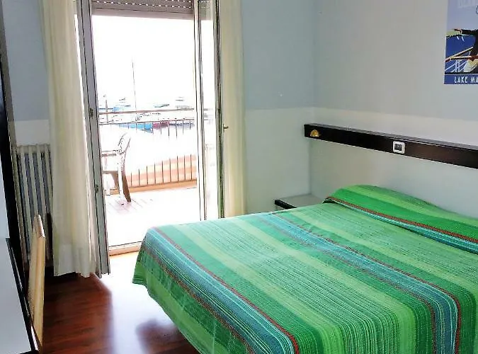 Capri ホテル レーザ